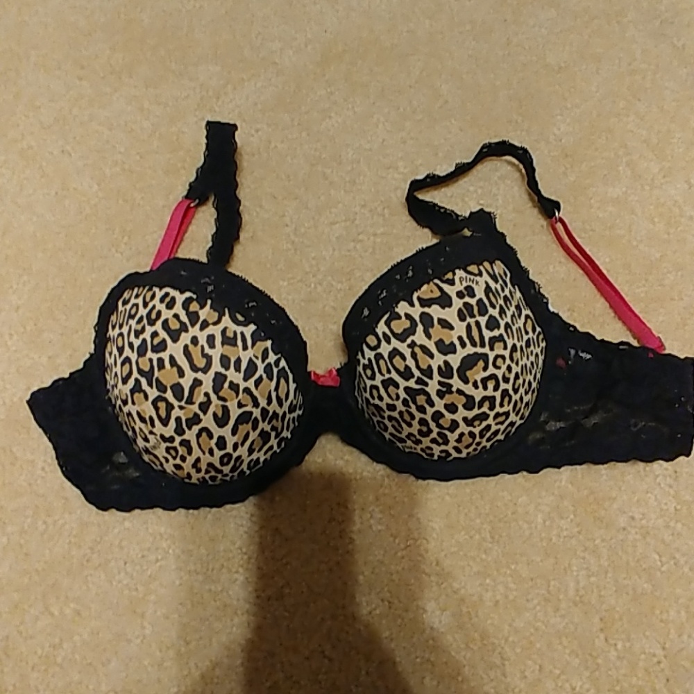 🚫SOLD🚫  Pink Victoria Secret leopard bra